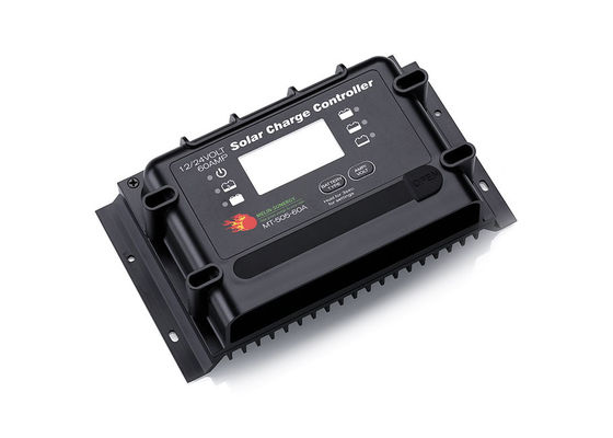 قیمت خوب کنترل کننده شارژ خورشیدی دیجیتال 60A PWM 12V 24V با صفحه نمایش از راه دور آنلاین