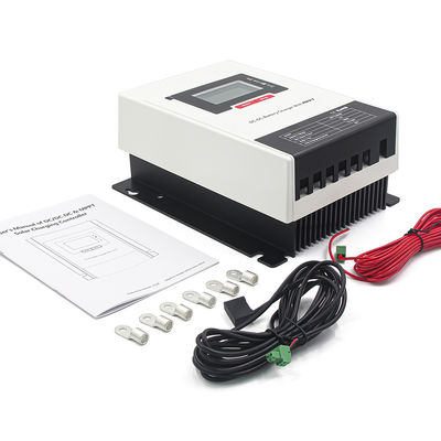 قیمت خوب IP32 DC DC شارژر MPPT شارژر خورشیدی 30A سبک وزن 12 / 24Vdc ولتاژ نامی آنلاین